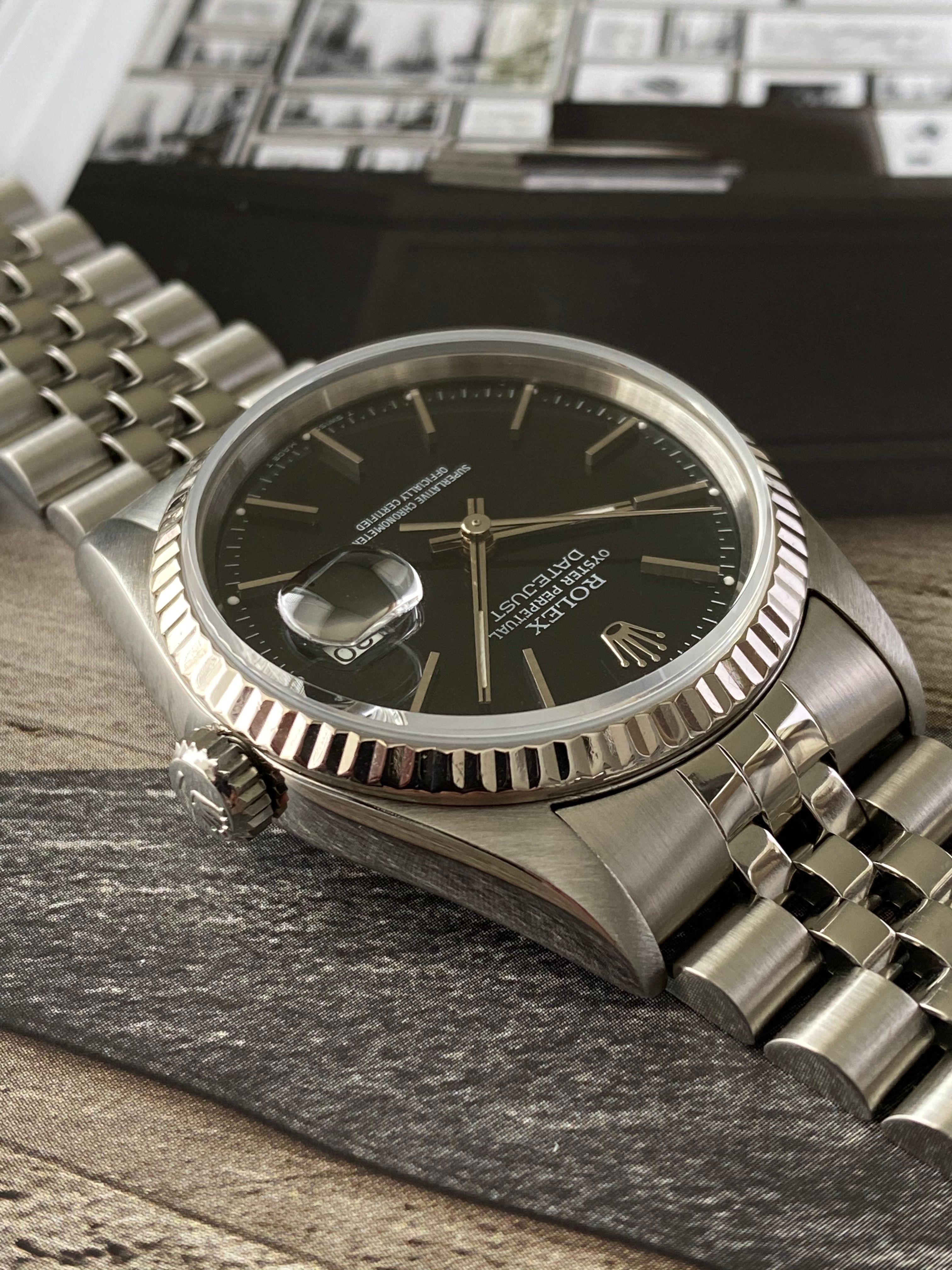 Rolex Datejust 16234 Black 1993 with original box and papers