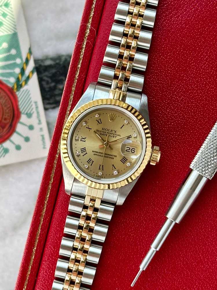 Featured image for Rolex Lady-Datejust "Diamond" 69173G Gold 1989 with original box and papers
