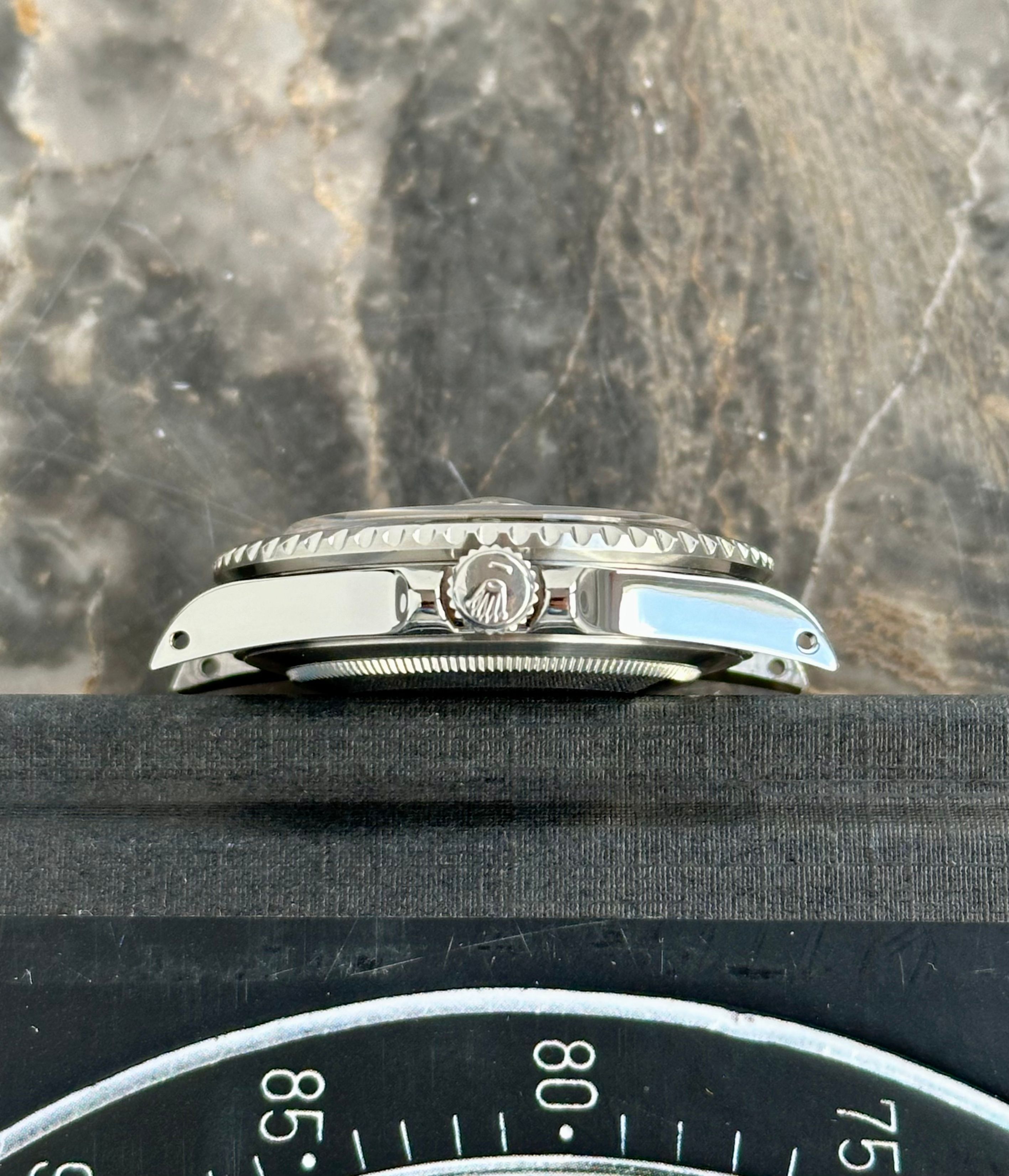 Rolex GMT-Master 16700 Black 1990