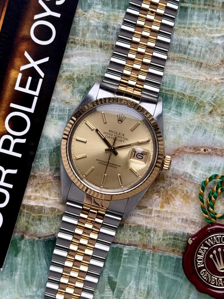 Featured image for Rolex Datejust 16013 Gold 1987 with original box and papers