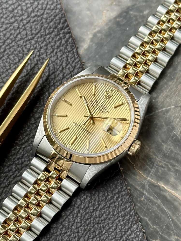 Detail image for Rolex Datejust "Tapestry" 16233 Gold 1988 with original box and papers