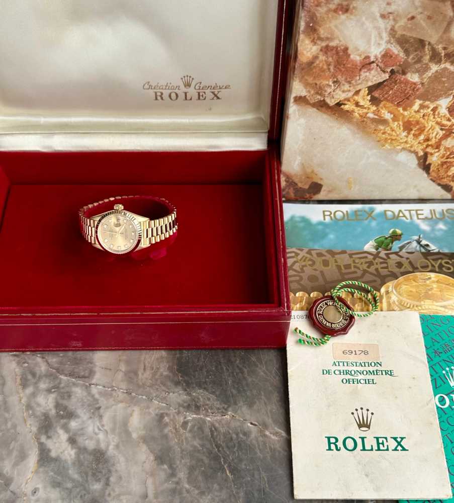 Image for Rolex Lady-Datejust "Diamond" 69178 Gold 1990 with original box and papers