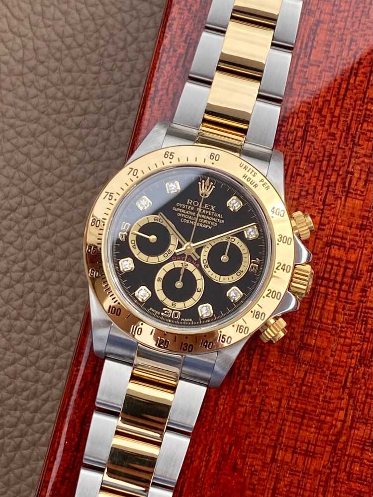 Featured image for Rolex Daytona "A Series" 16523 Black 1999 with original box and papers