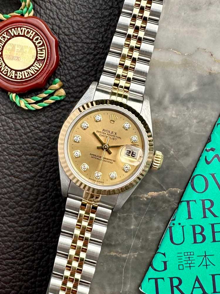 Featured image for Rolex Lady-Datejust "Diamond" 79173G Gold 1999 with original box and papers