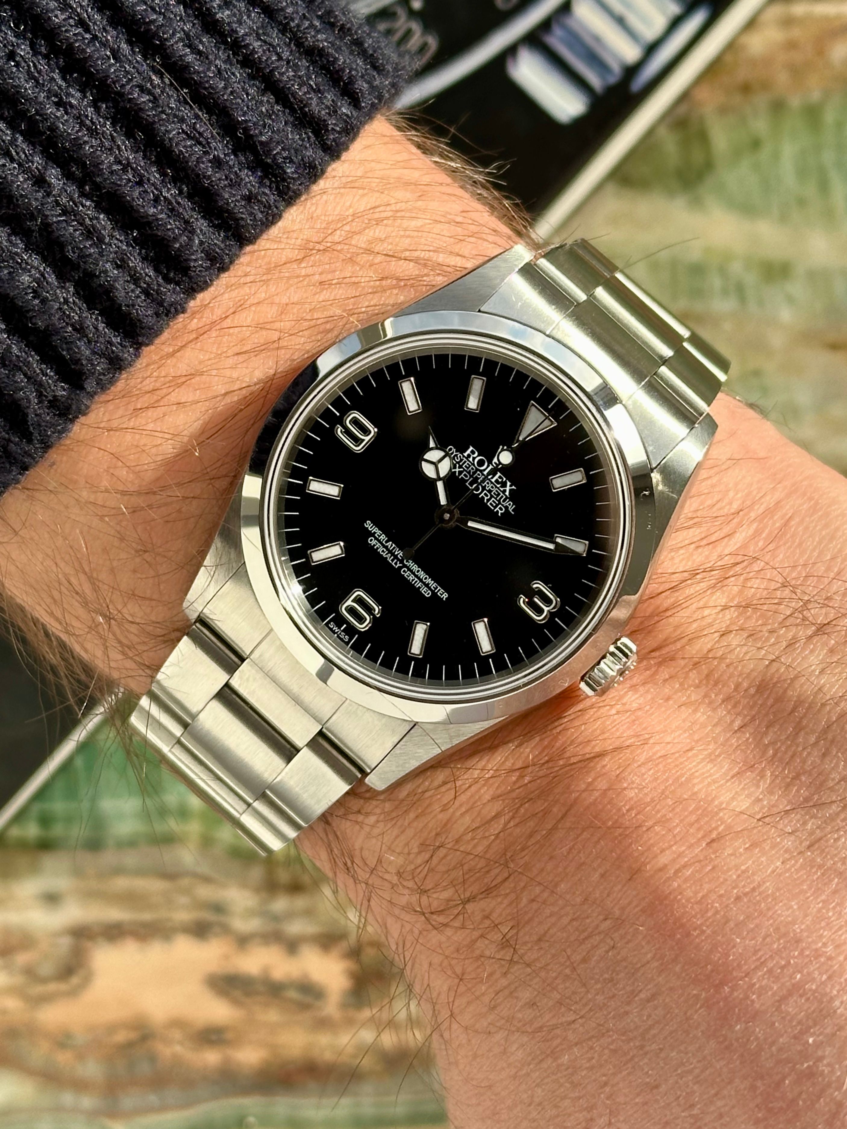 Rolex explorer hot sale 36mm 14270