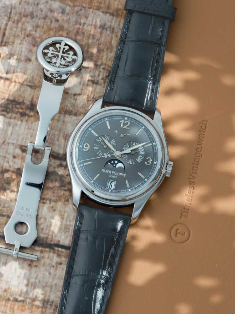 Featured image for Patek Philippe Annual Calendar 5146G Grey +/- 2012 with original box and papers