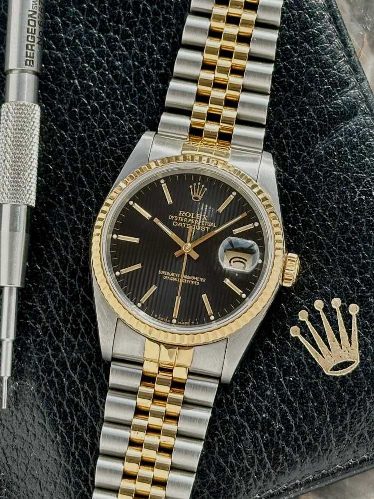 Featured image for Rolex Datejust "Tapestry" 16233 Black 1989 with original box and papers