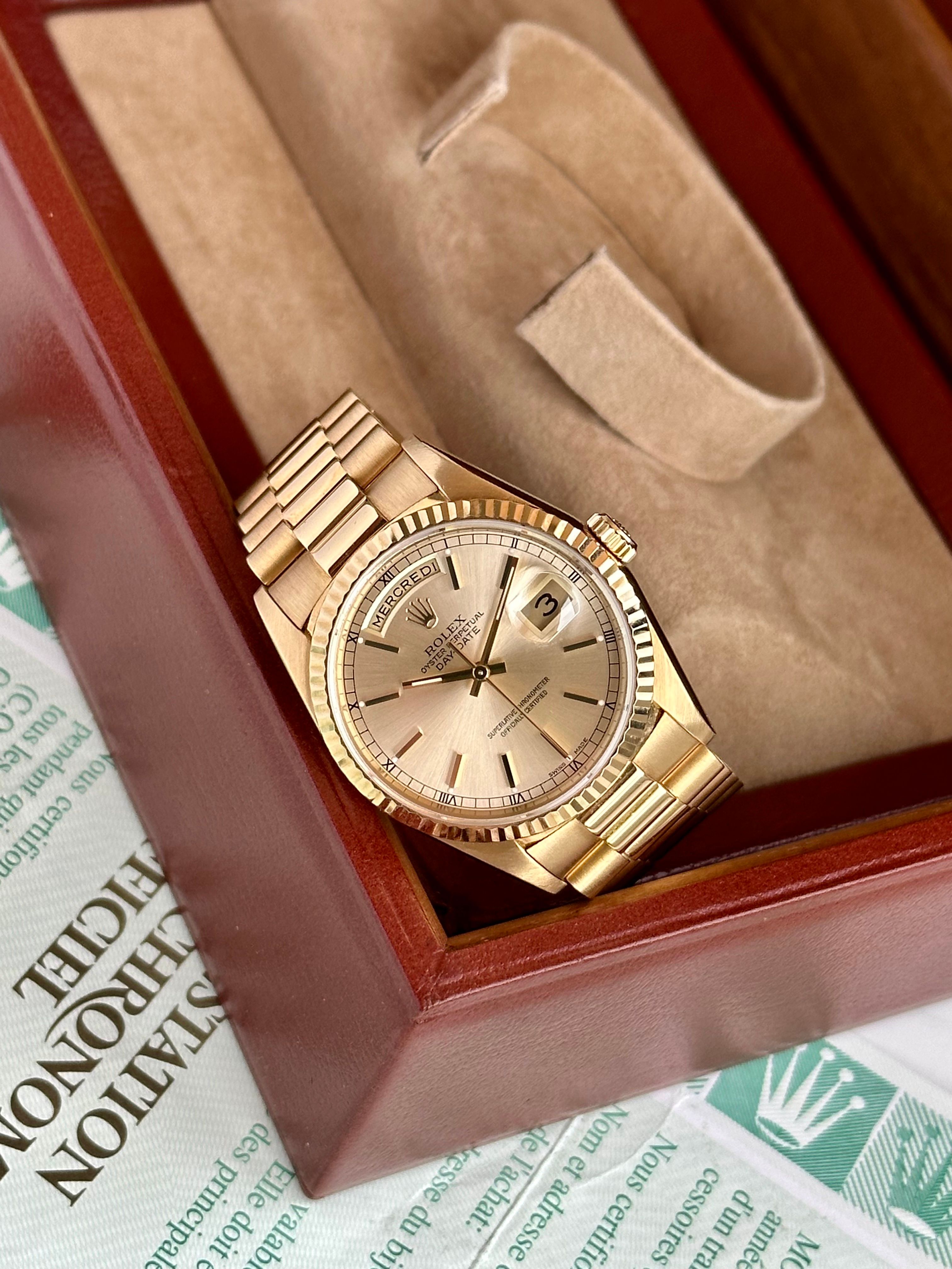 Rolex Day-Date 18238 Gold 1994 with original box and papers