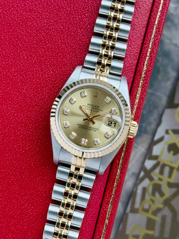 Featured image for Rolex Lady-Datejust "Diamond" 69173 Gold 1995 with original box and papers