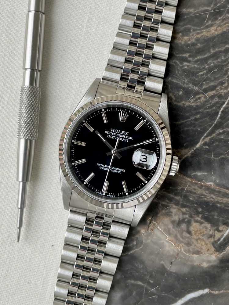 Featured image for Rolex Datejust 16234 Black 2001 with original box and papers
