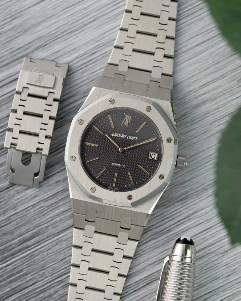 Featured image for Audemars Piguet Royal Oak JUMBO 14802ST Grey 1994 with original box and papers