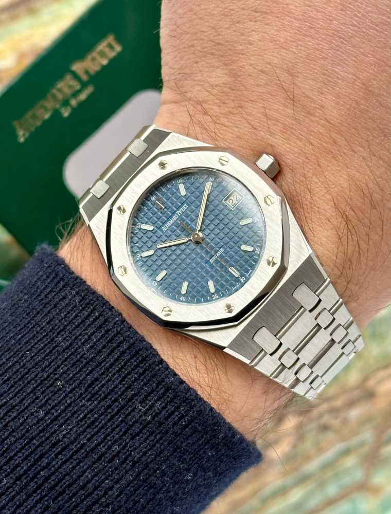 Wrist image for Audemars Piguet Royal Oak 14790 Blue 2001 with original box and papers