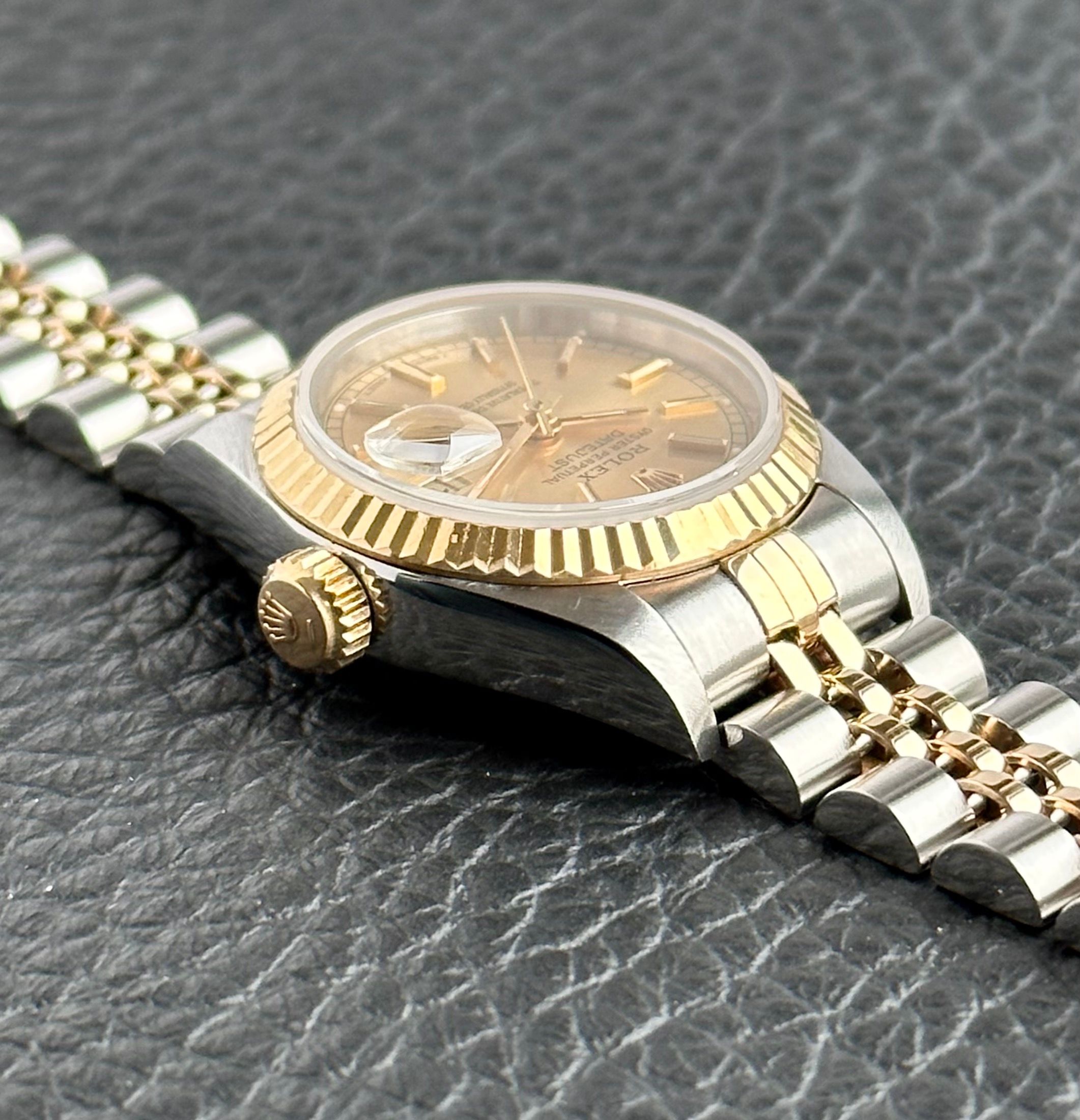 Rolex Lady-Datejust 69173 Gold 1993 with original box and papers