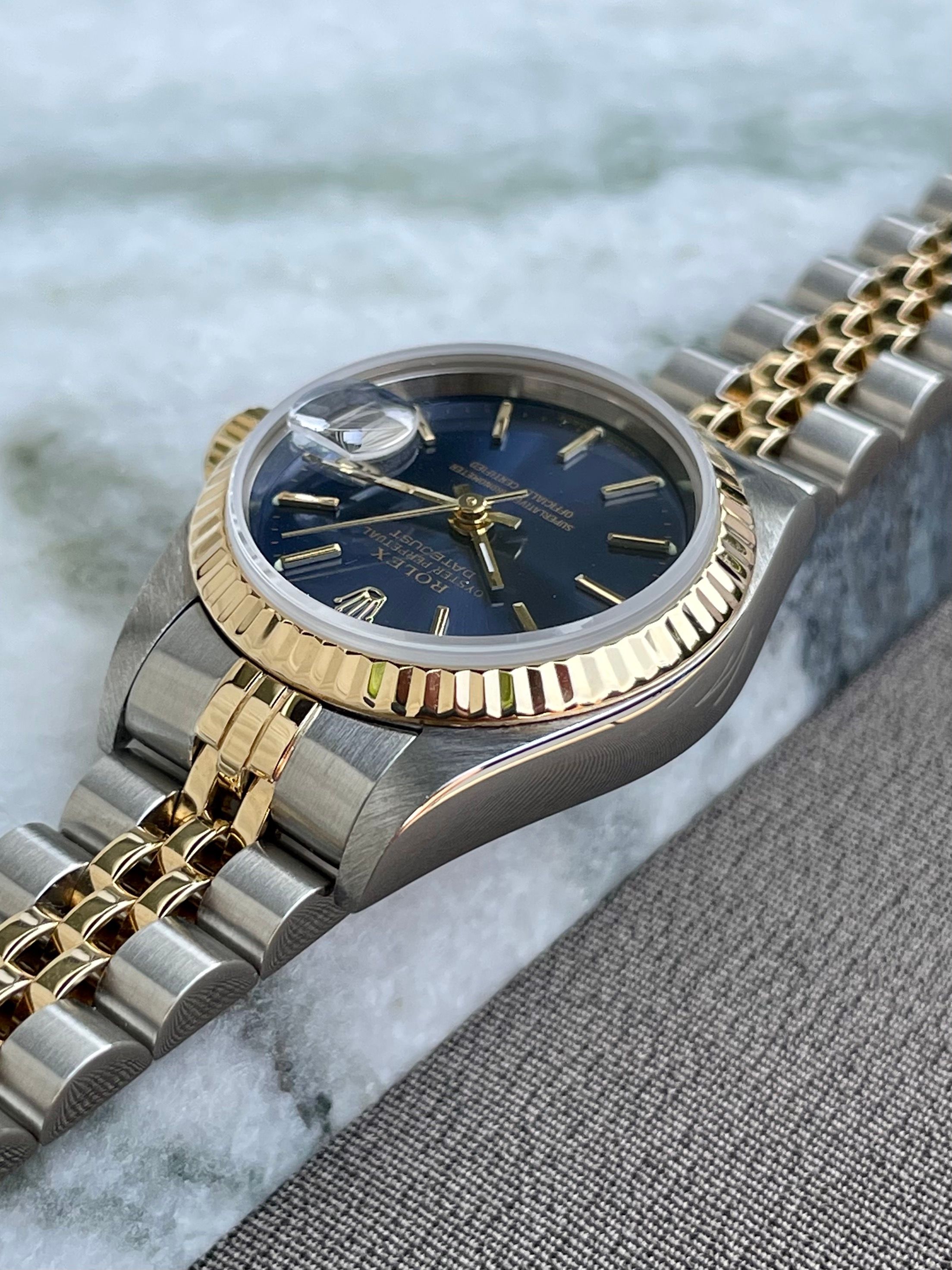 Lady datejust blue discount dial