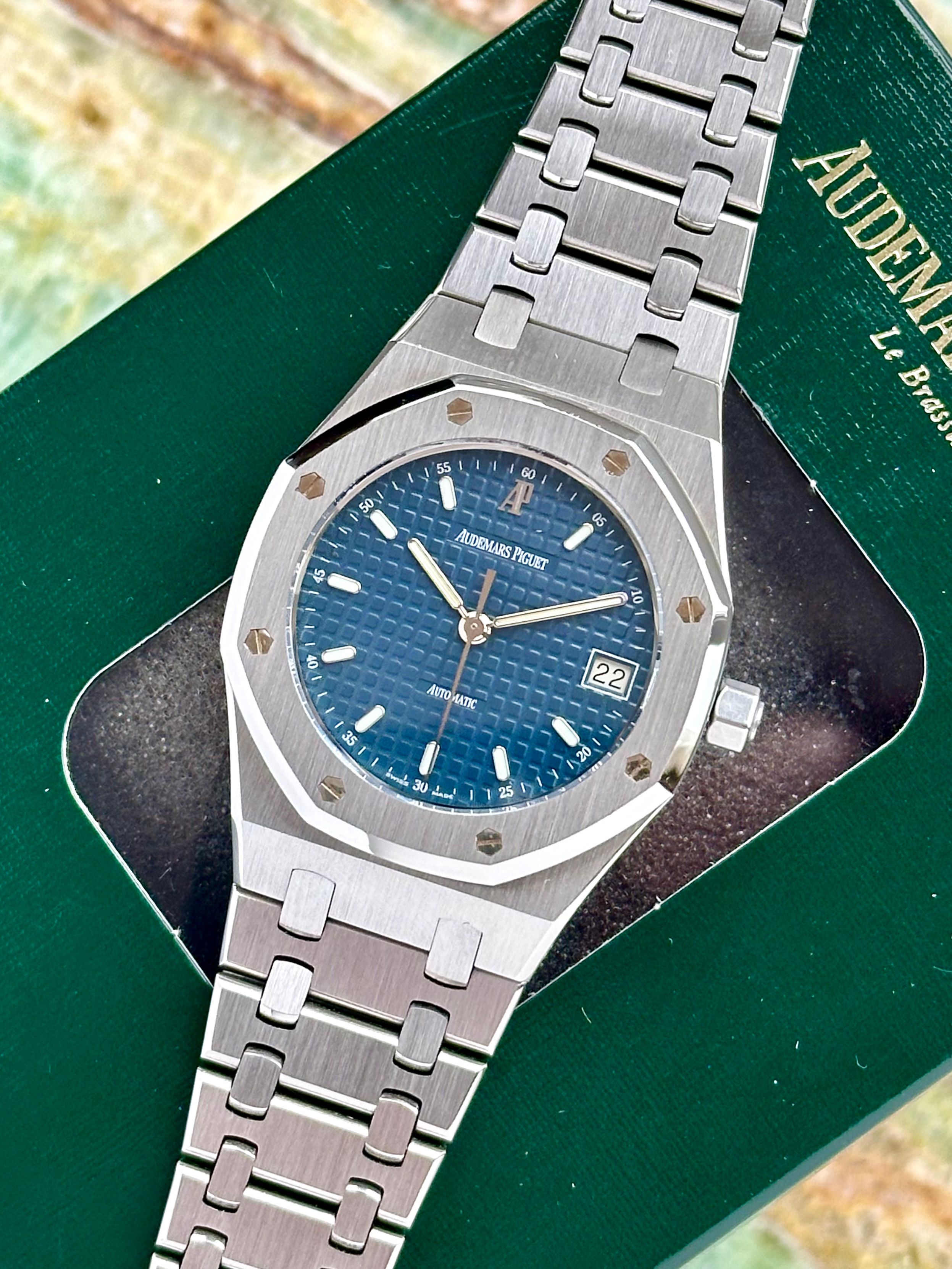 Audemars Piguet Royal Oak 14790 Blue 2001 with original box and papers