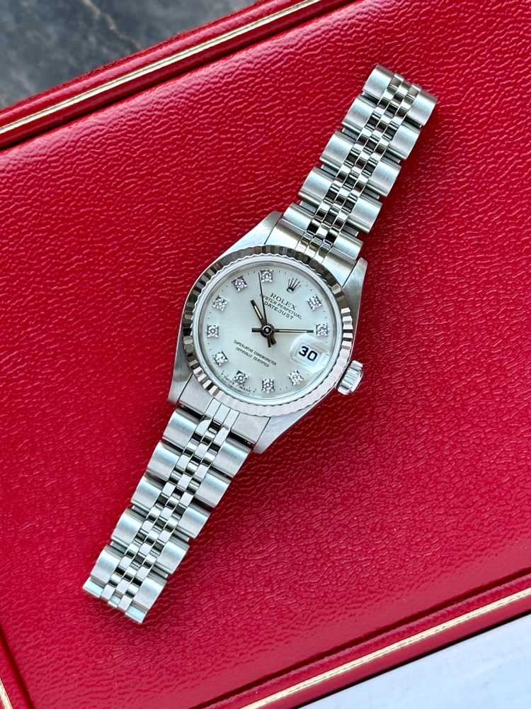 Wrist shot image for Rolex Lady Datejust "Diamond" 69174 Silver 1993 with original box and papers