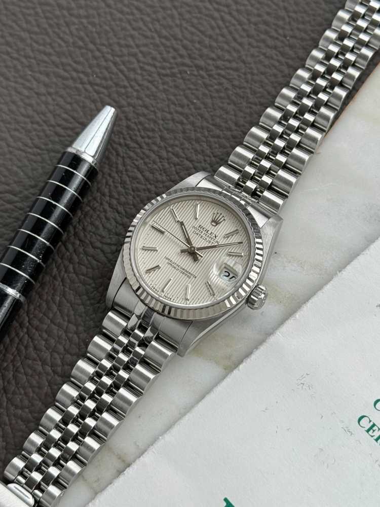 Image for Rolex Midsize Datejust 68274 Silver 1993 with original box and papers