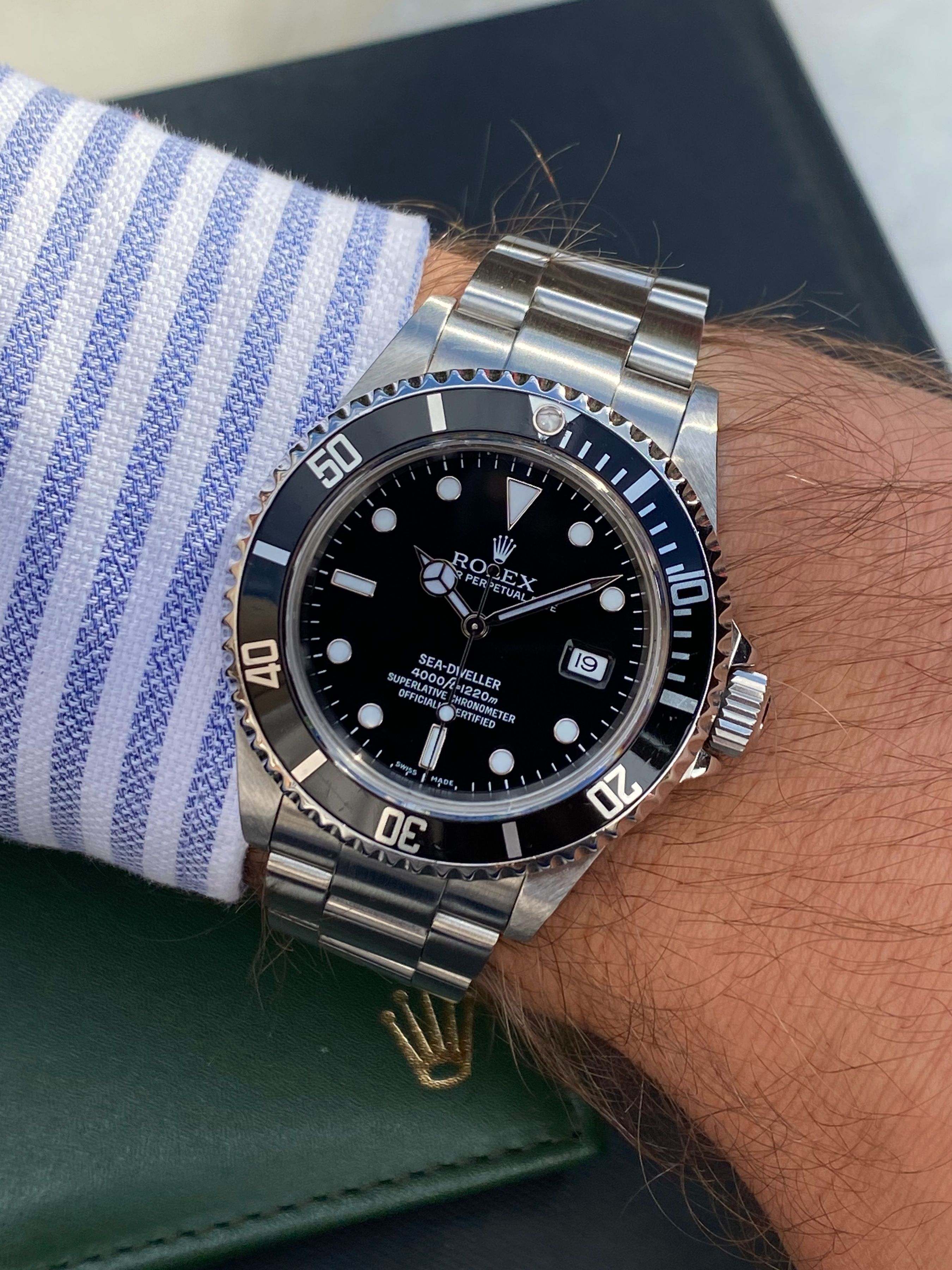 Rolex Sea Dweller 16600T Black 2005 with original box and papers