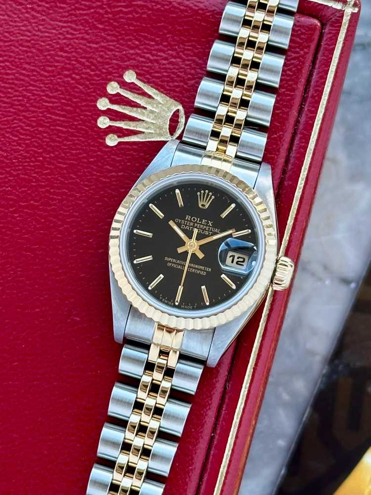 Featured image for Rolex Lady-Datejust 69173 Black 1993 with original box and papers