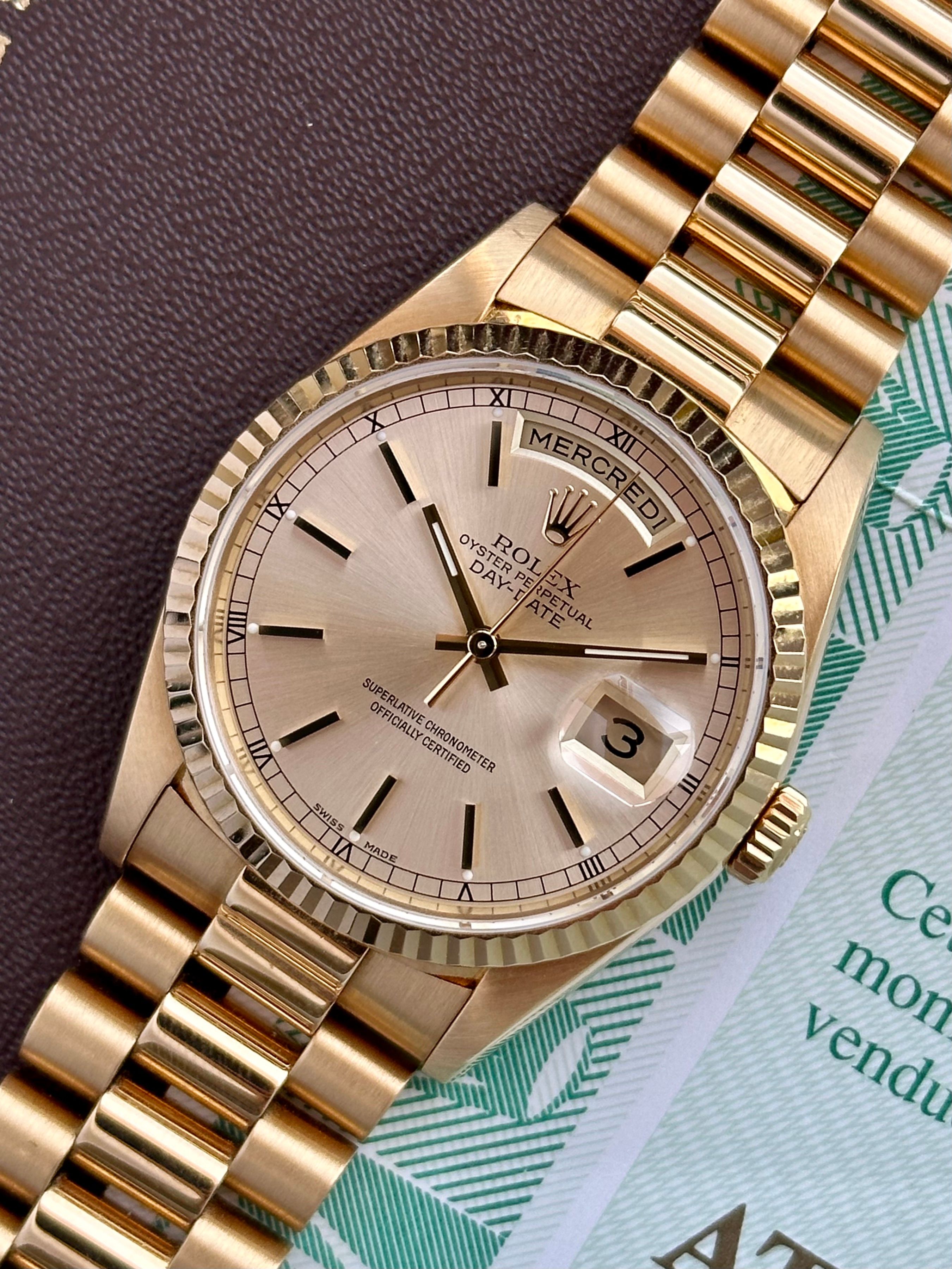 ROLEX Day-Date 18238 1994年製箱と付属品セット ROLEX Day-Date 18238 1994年製箱と付属品セット - メルカリ