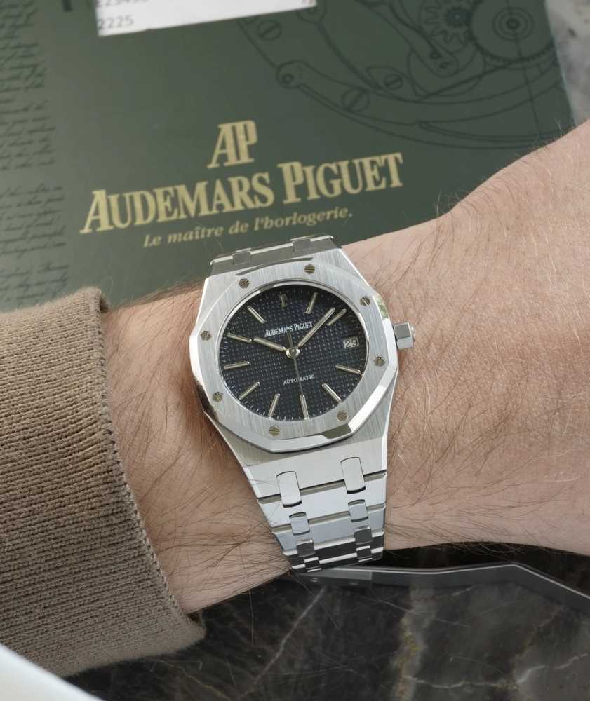 Wrist shot image for Audemars Piguet Royal Oak 14790ST Grey 2000 with original box and papers