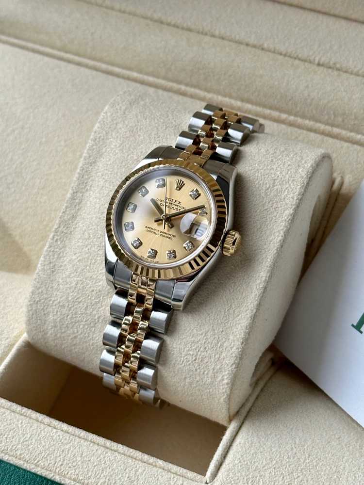 Wrist image for Rolex Lady Datejust 179173 Gold 2005 with original box and papers