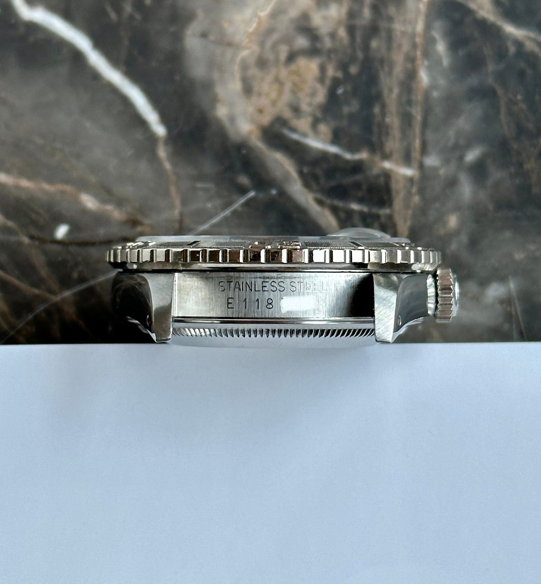 Rolex Datejust 16264 Black 1990 with original box and papers