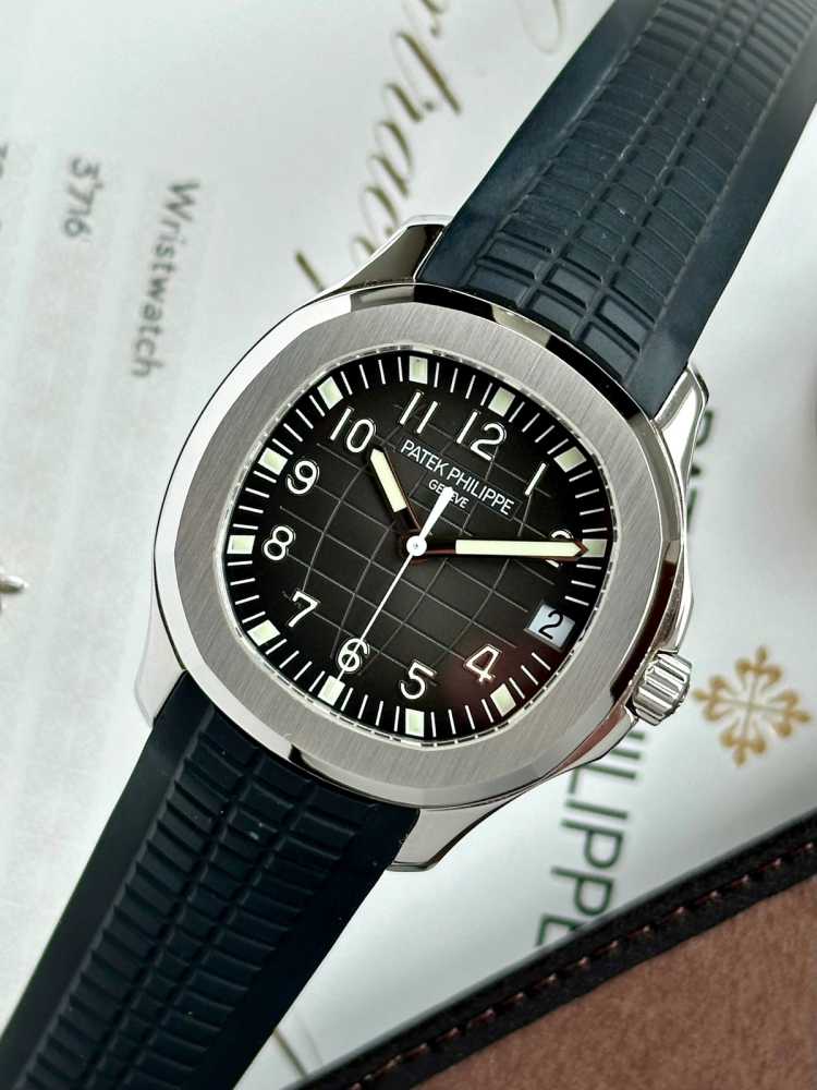 Image for Patek Philippe Aquanaut 5165 Black 2007 with original box and papers