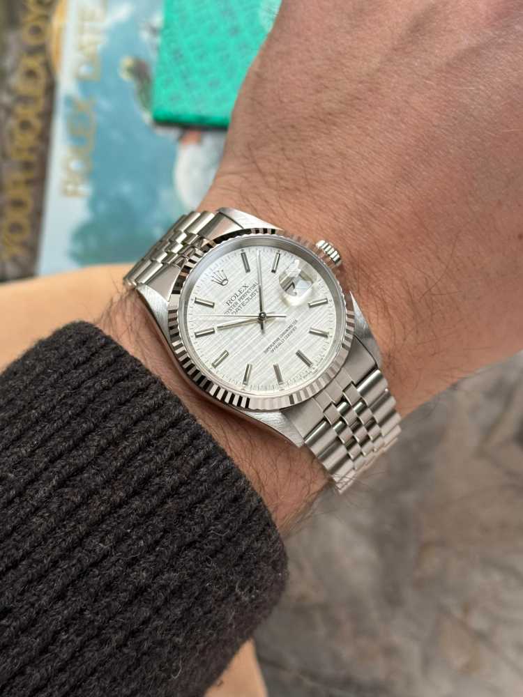 Wrist shot image for Rolex Datejust "Linen" 16234 Silver Linen 1988 with original box and papers 2