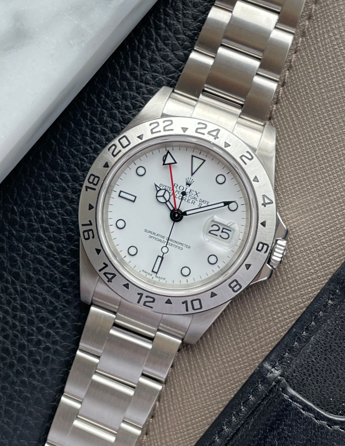 ホワイトラダー　WR-70 Rolex Explorer II 16570T White 2004 with original box and papers