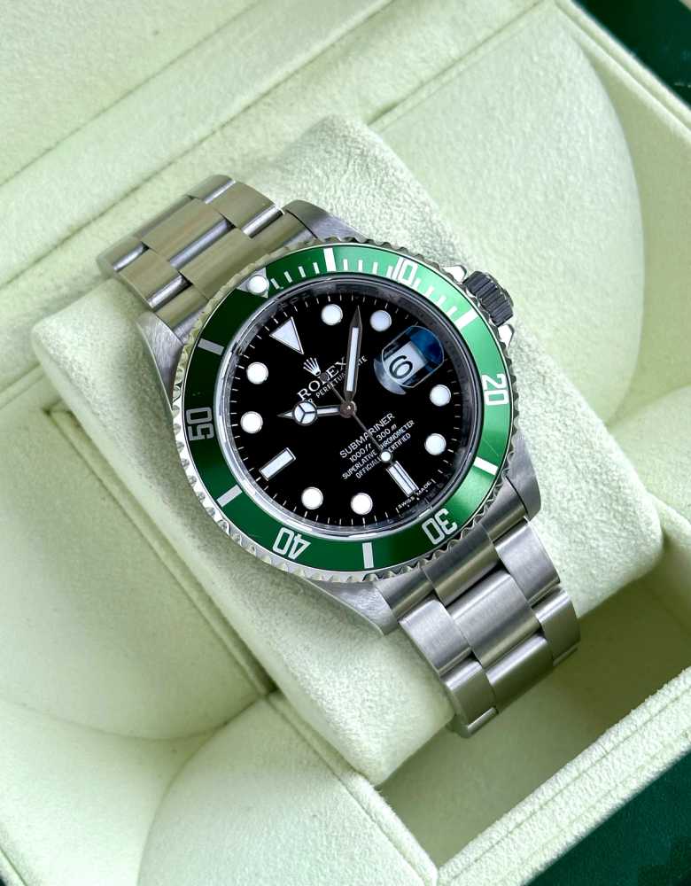 Image for Rolex Submariner LV "Engraved Rehaut" 16610LV Black 2009 with original box and papers