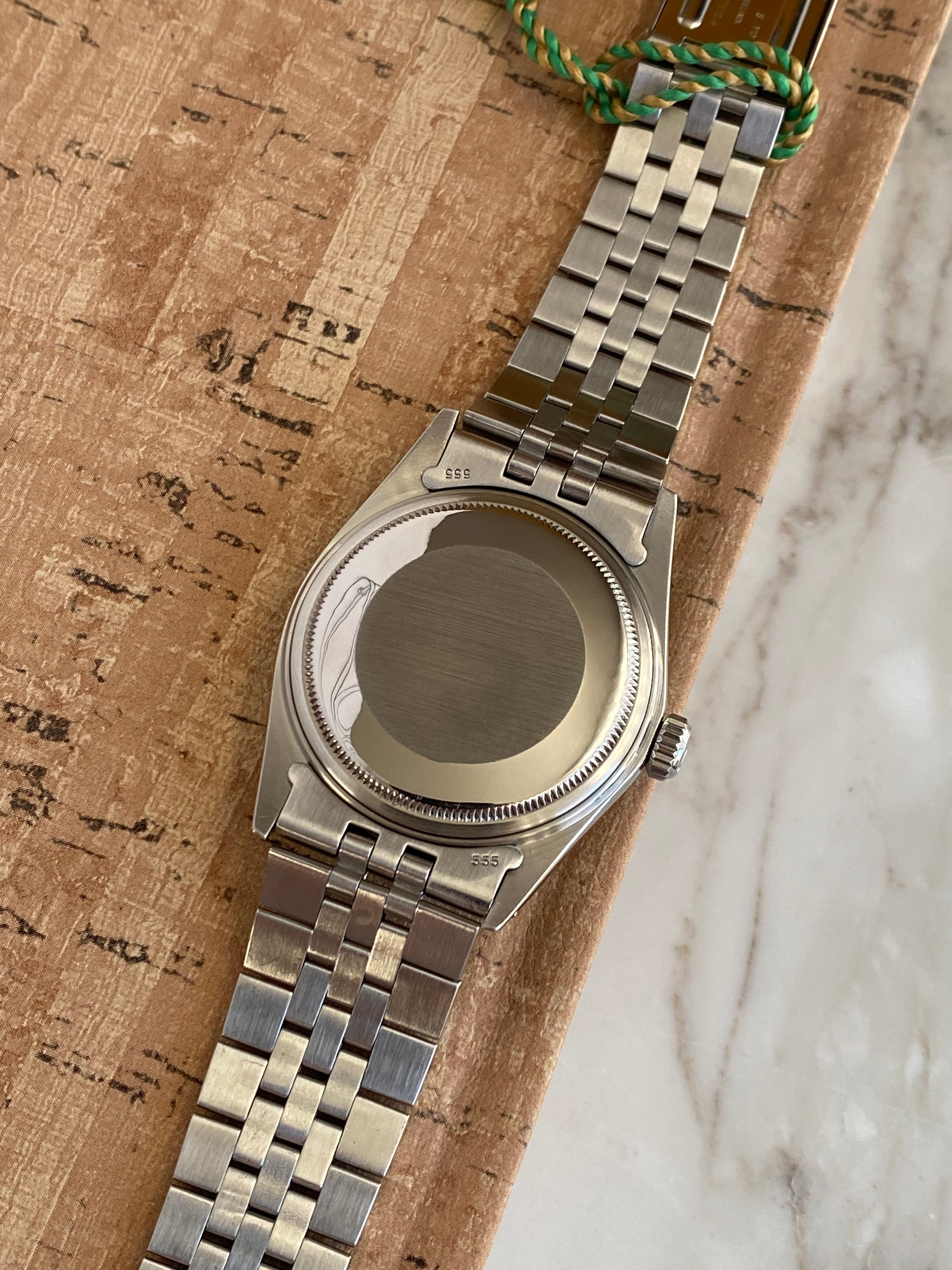 ROLEX DATEJUST 箱・冊子 watchsteez.com – 1990 rolex datejust watch ref. 16220 (aged