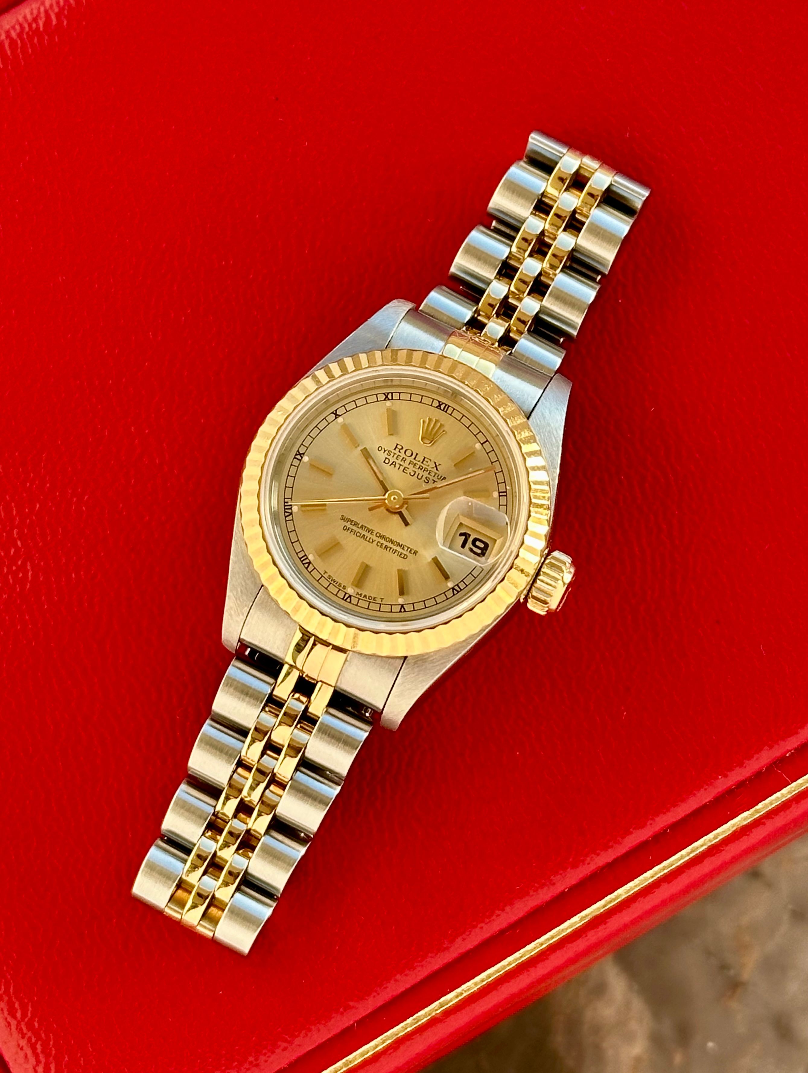 Rolex Lady-Datejust 69173 Gold 1996 with original box and papers 2
