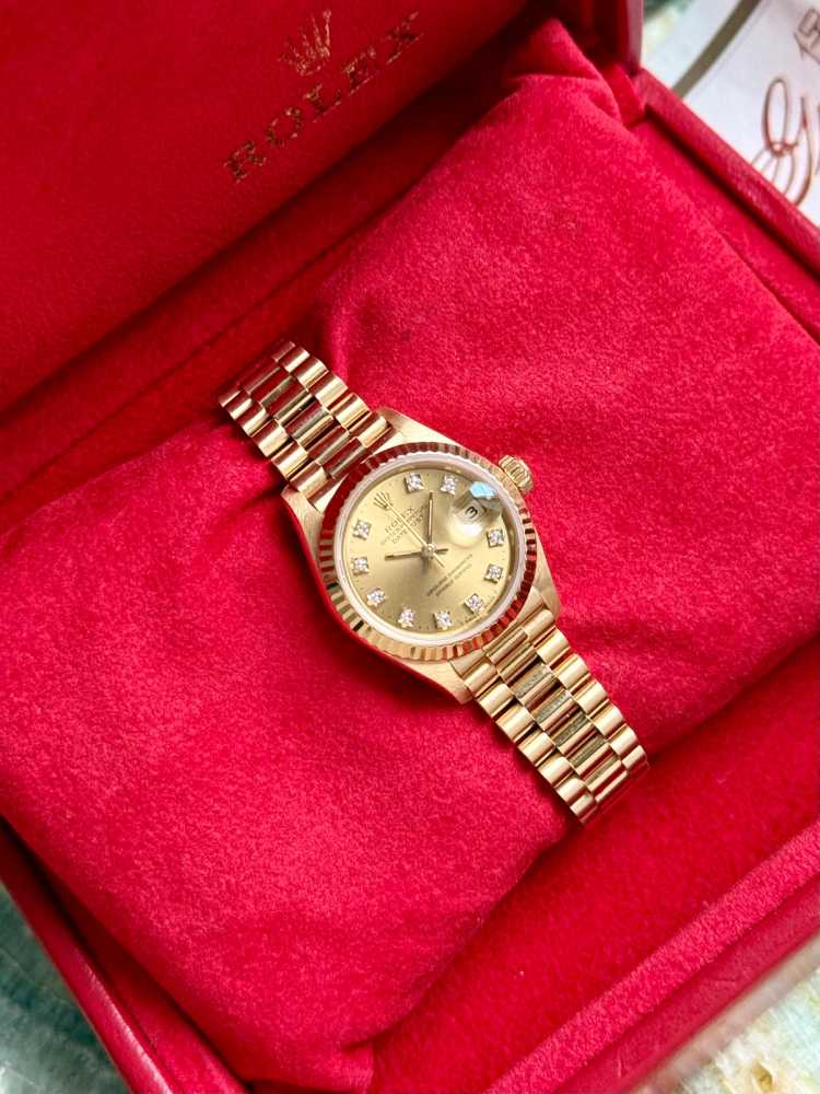 Wrist shot image for Rolex Lady-Datejust "Diamond" 69178 Gold 1991 with original box and papers 2