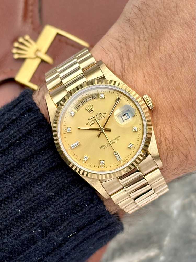 Rolex Day-Date 18238 Gold 1988 with original box and papers