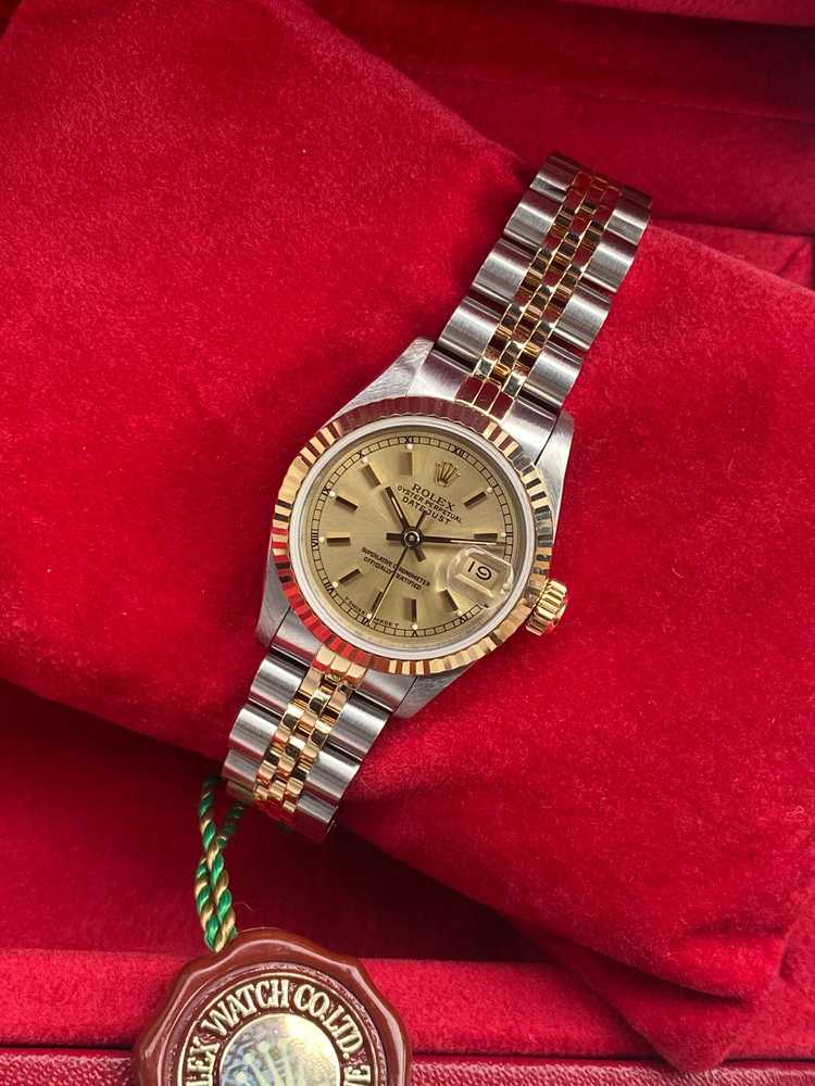 Wrist shot image for Rolex Lady Datejust 69173 Gold 1989 with original box and papers