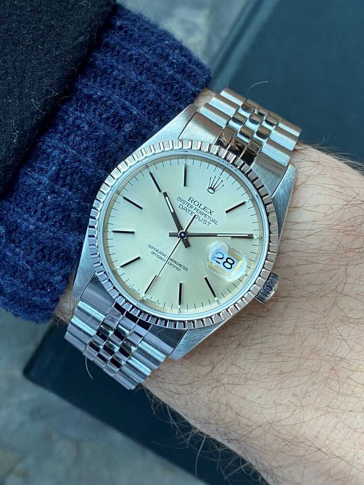 Wrist shot image for Rolex Datejust 16220 Silver 1991 with original box and papers2