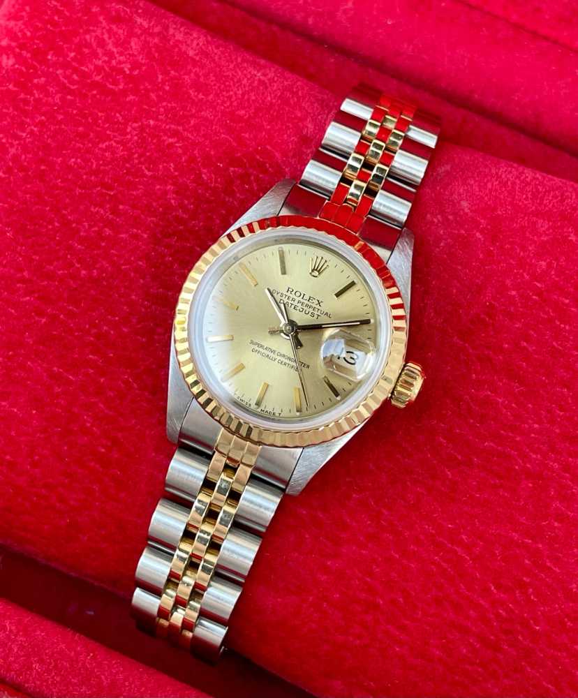 Wrist shot image for Rolex Lady Datejust 69173 Gold 1990 with original box and papers