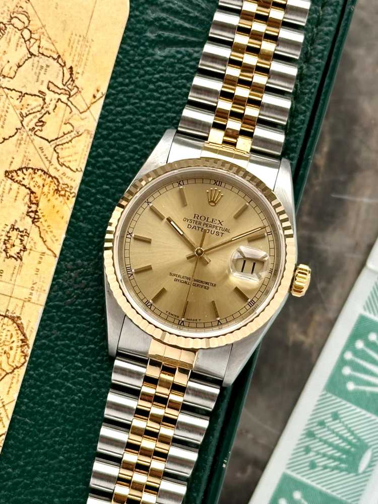 Featured image for Rolex Datejust 16233 Gold 1997 with original box and papers