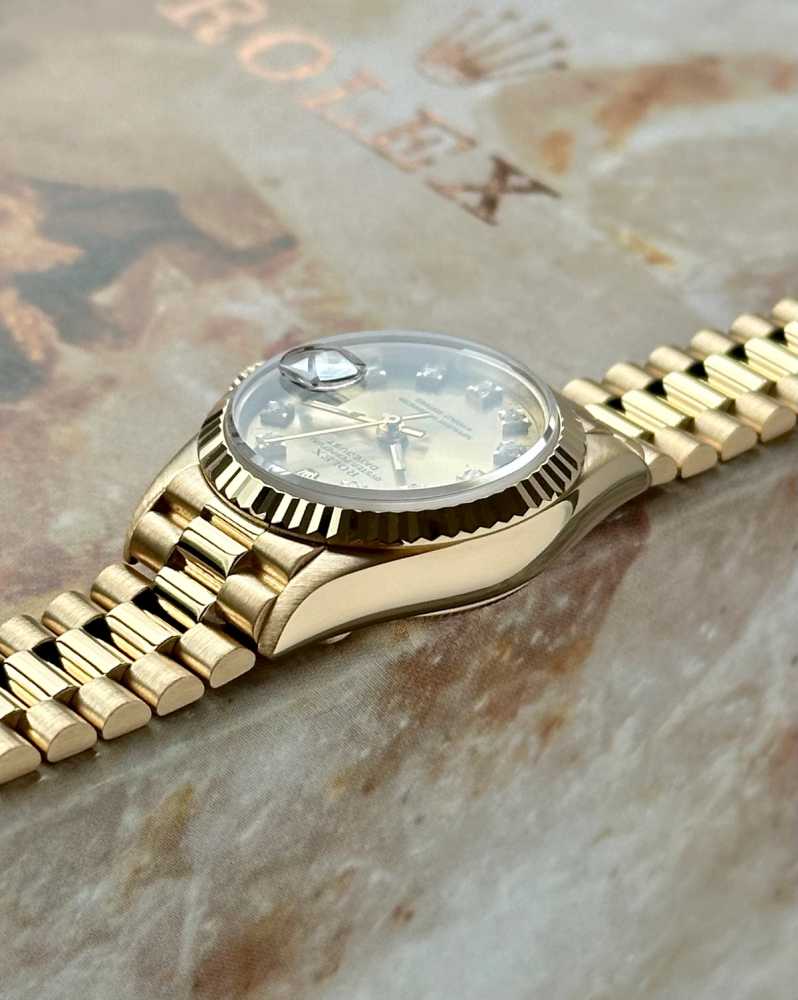 Image for Rolex Lady-Datejust "Diamond" 69178 Gold 1990 with original box and papers