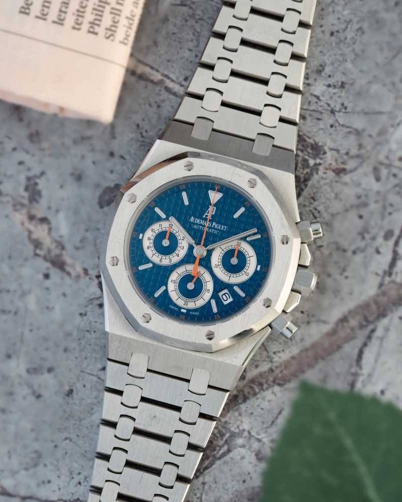 Featured image for Audemars Piguet Royal Oak Chronograph 26300ST.OO.1110ST.07 Blue 2011 with original box and papers
