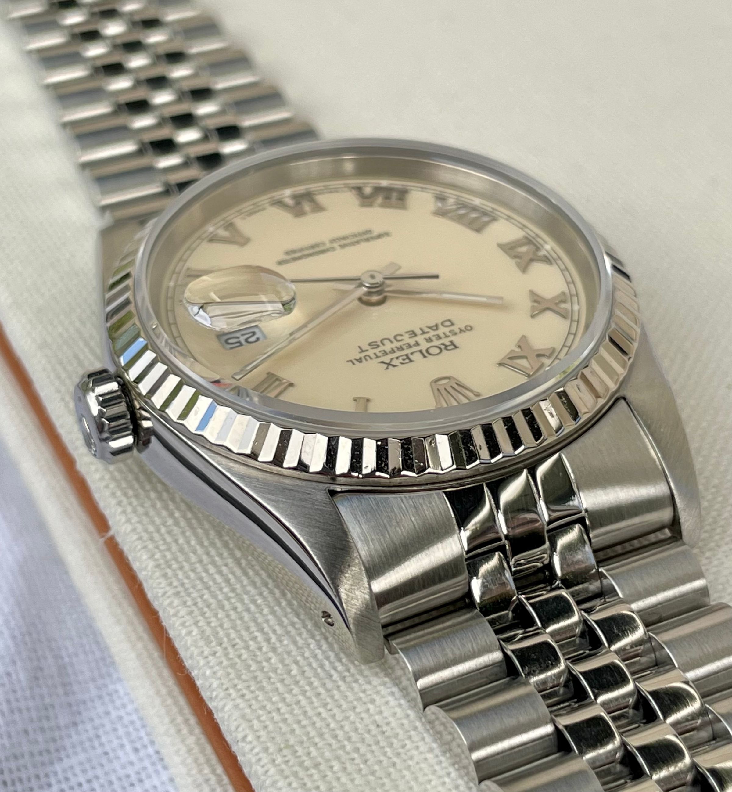 Rolex Datejust 16234 Cream 1989 with original box and papers