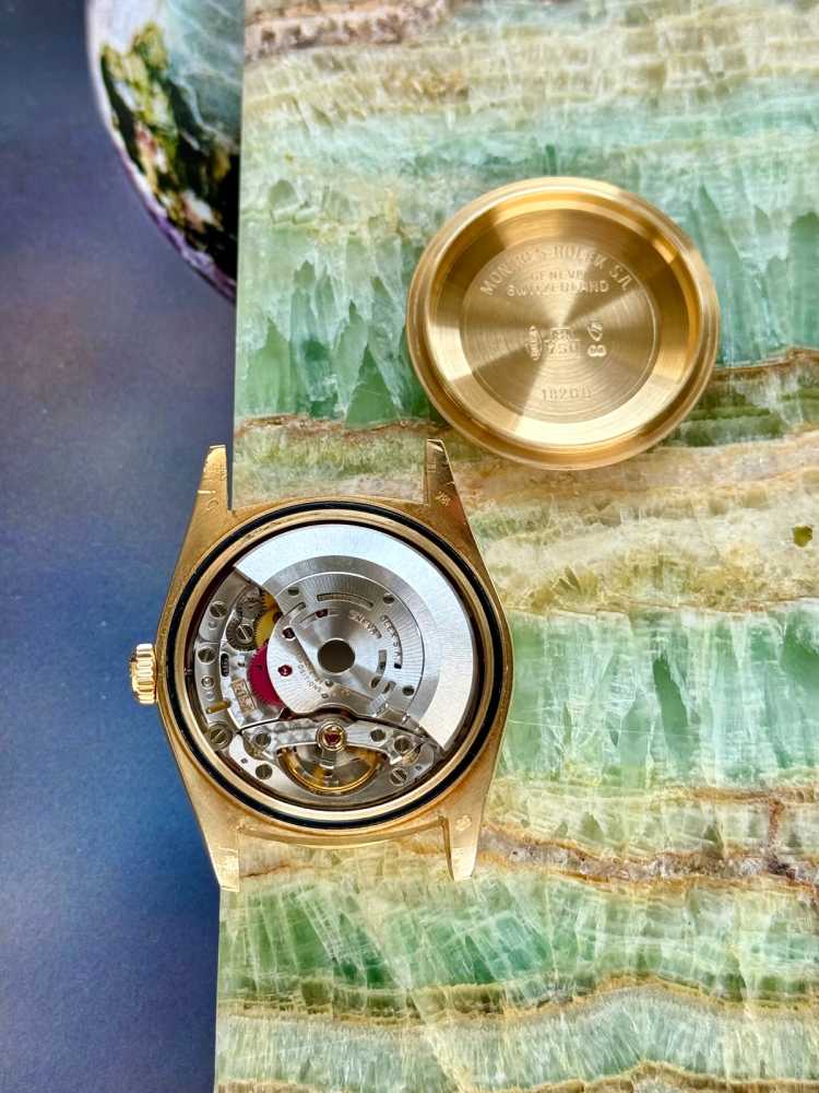 Image for Rolex Day-Date "Tapestry" 18238 Gold 1990 with original box and papers