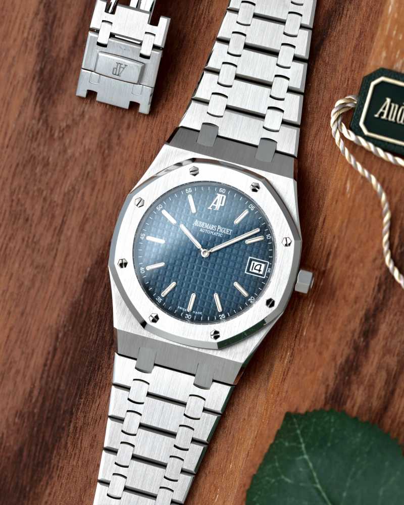 Featured image for Audemars Piguet Royal Oak 15202 Blue 2002 with original box and papers