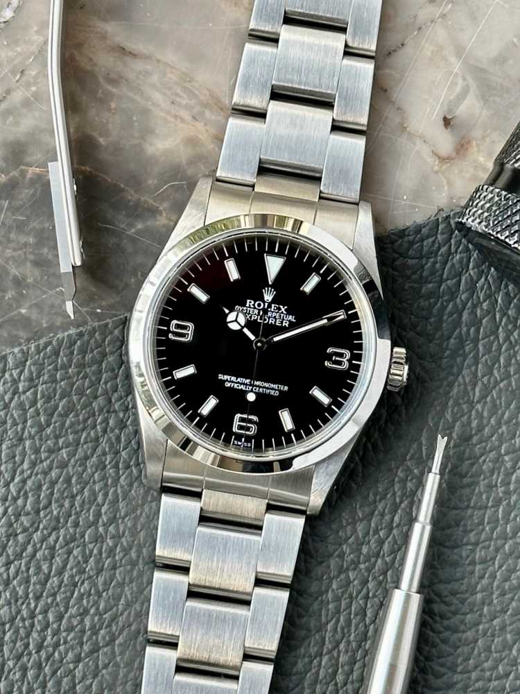 Featured image for Rolex Explorer I 14270 Black 1998 with original box and papers