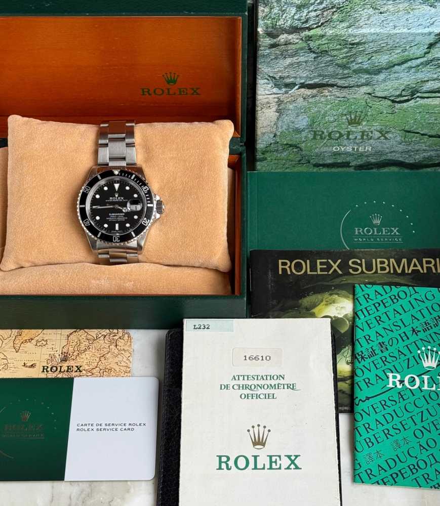 Image for Rolex Submariner "Rolex Warranty" 16610 Black 1989 with original box and papers