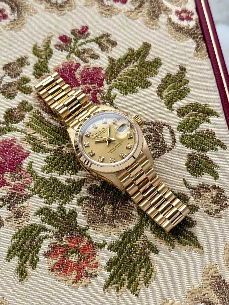 Wrist shot image for Rolex Lady-Datejust "Diamond" 69178G Gold 1988 with original box and papers