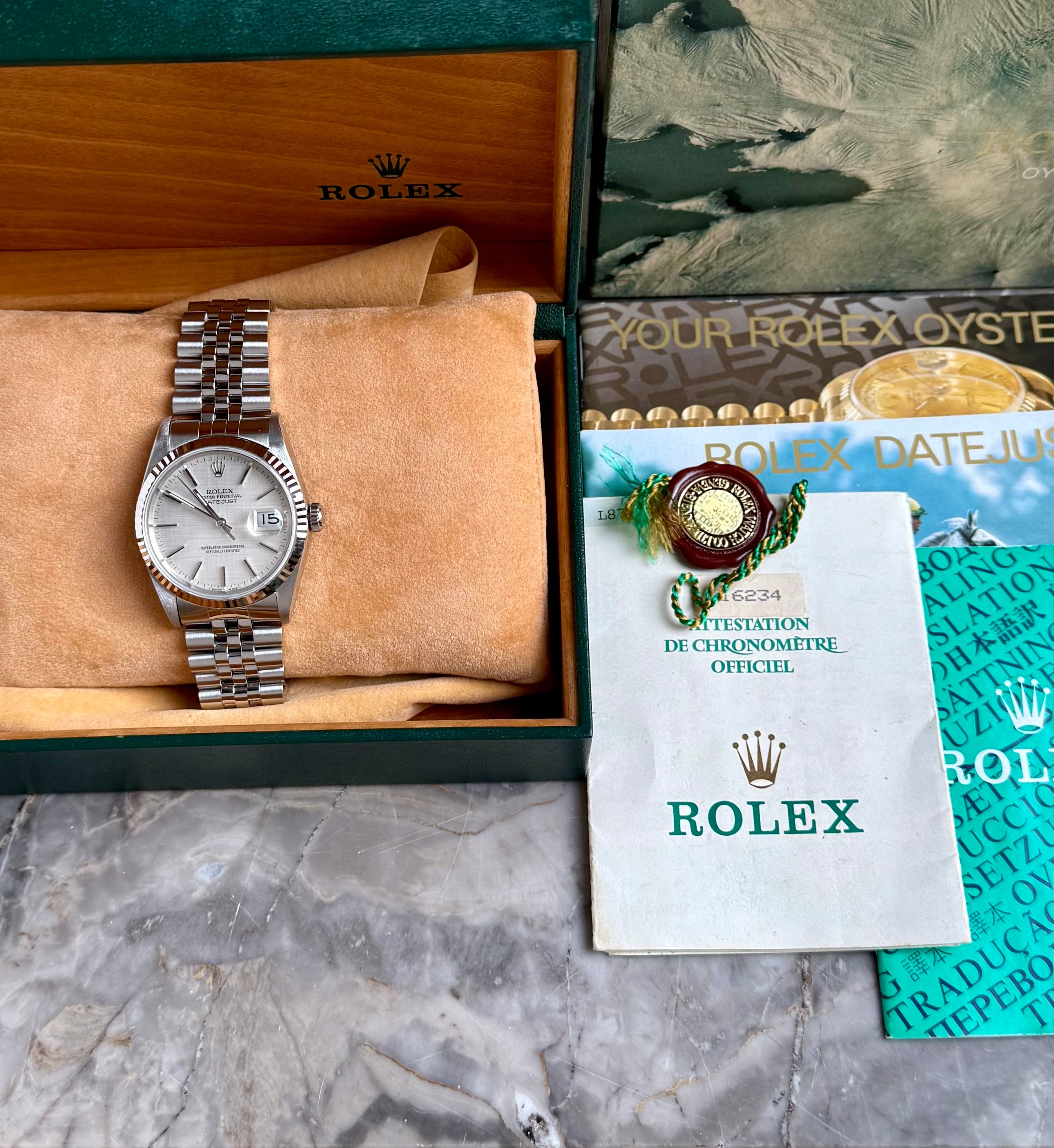 ROLEX DATEJUST 箱・冊子 40234: Rolex Datejust 36, Ref. 126200, 2023 Full Set – Paul