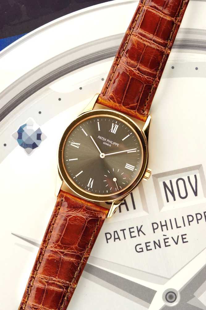 Featured image for Patek Philippe Calatrava (Ltd edition 130 pieces) 5026R Grey 2001 with original box and papers