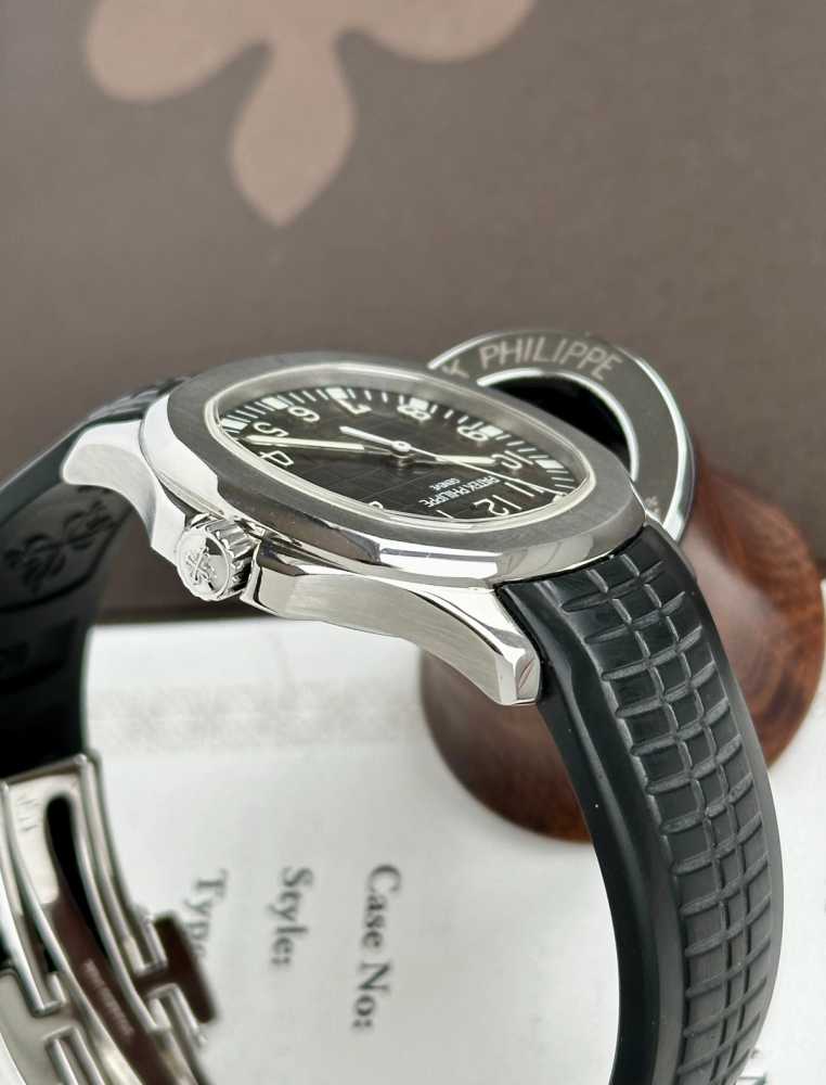 Image for Patek Philippe Aquanaut 5165 Grey 2007 with original box and papers